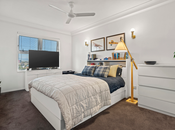 37/12 Commodore Drive, Paradise Waters, QLD 4217 AU