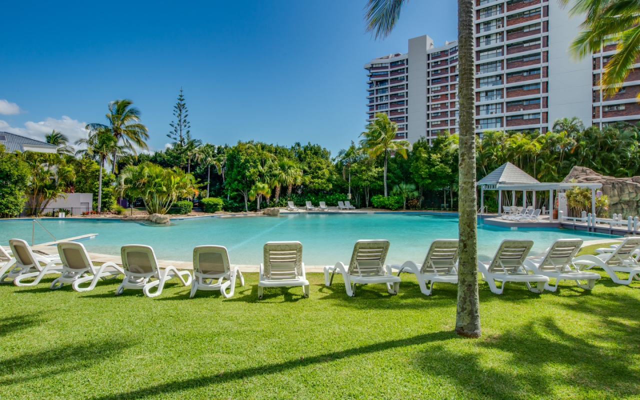 37/12 Commodore Drive, Paradise Waters, QLD 4217 AU