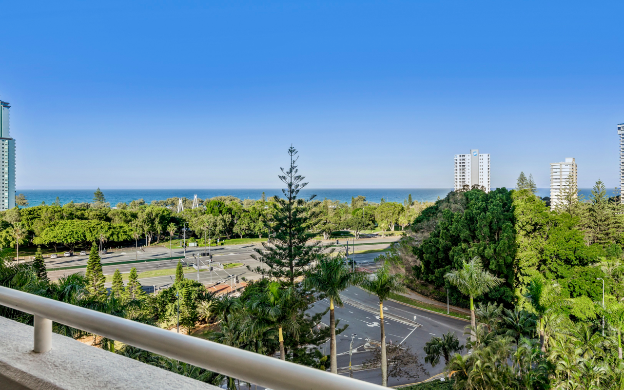 37/12 Commodore Drive, Paradise Waters, QLD 4217 AU