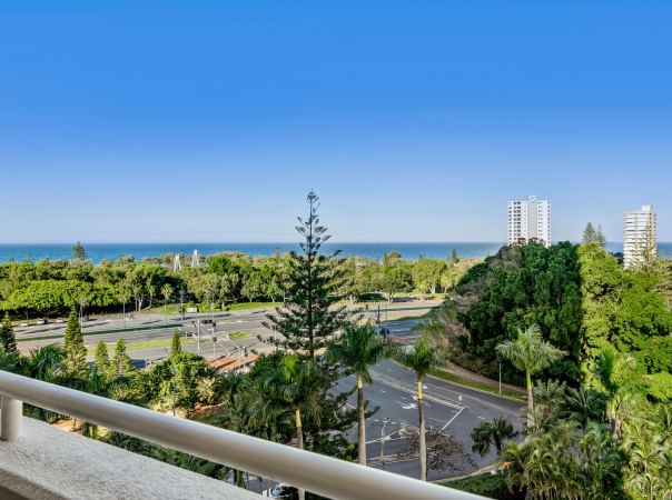 37/12 Commodore Drive, Paradise Waters, QLD 4217 AU