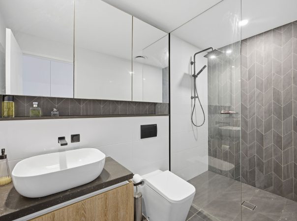 502/28 Dalpura Street, Chevron Island, QLD 4217 AUSTRALIA