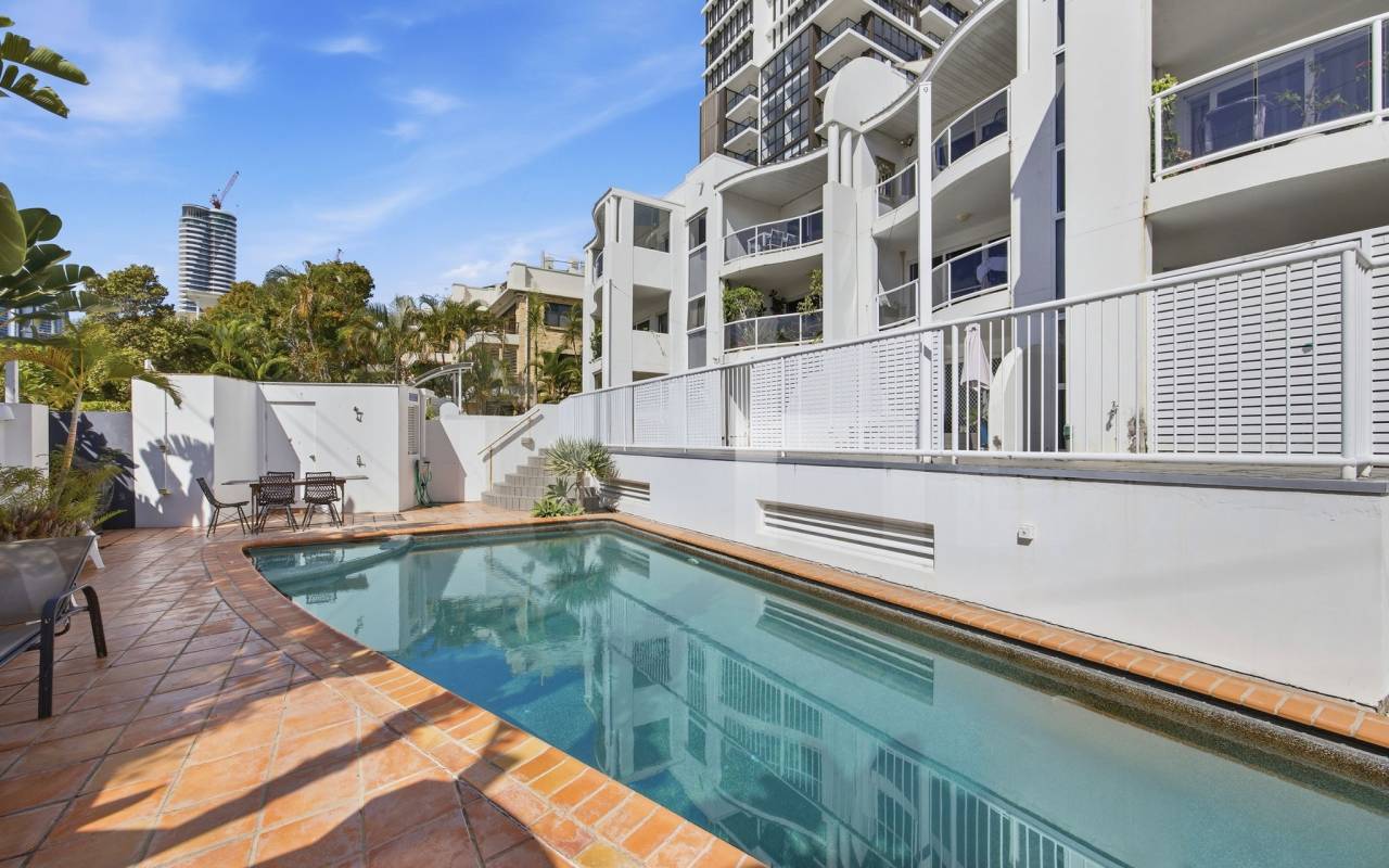 15/96-98 Stanhill Drive, Chevron Island, QLD 4217 AU