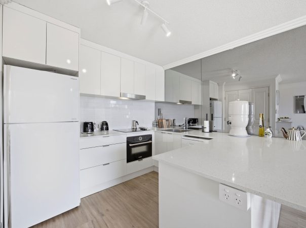 15/96-98 Stanhill Drive, Chevron Island, QLD 4217 AU