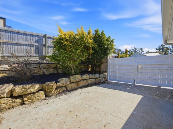 18 Regal Drive, Canungra, QLD 4275 AUSTRALIA