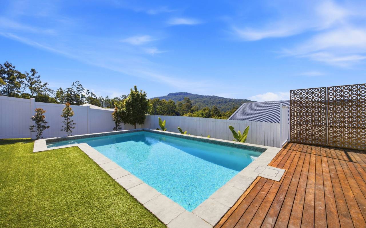 18 Regal Drive, Canungra, QLD 4275 AUSTRALIA