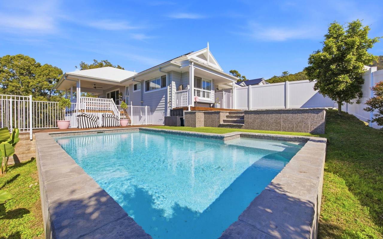 18 Regal Drive, Canungra, QLD 4275 AUSTRALIA