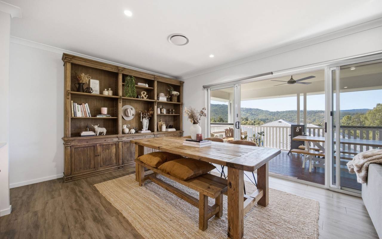18 Regal Drive, Canungra, QLD 4275 AUSTRALIA