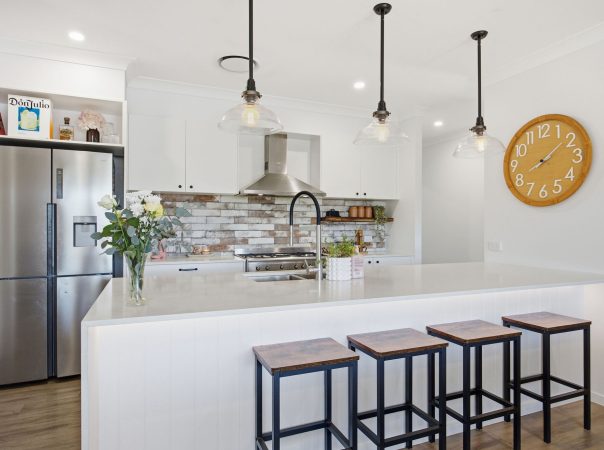 18 Regal Drive, Canungra, QLD 4275 AUSTRALIA