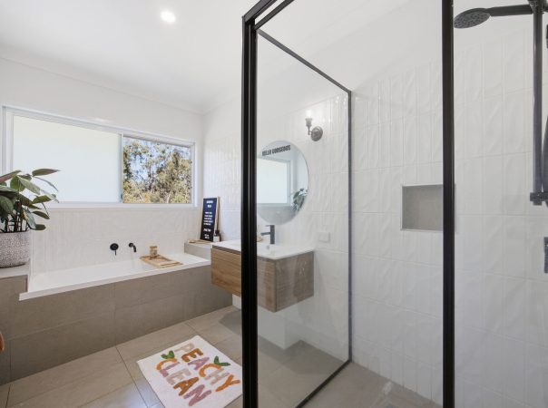 18 Regal Drive, Canungra, QLD 4275 AUSTRALIA