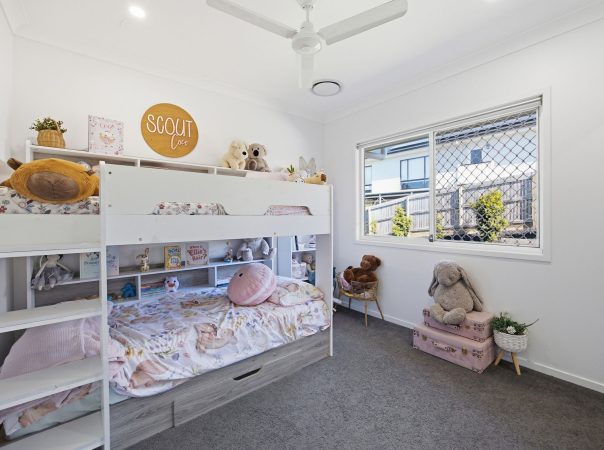18 Regal Drive, Canungra, QLD 4275 AUSTRALIA