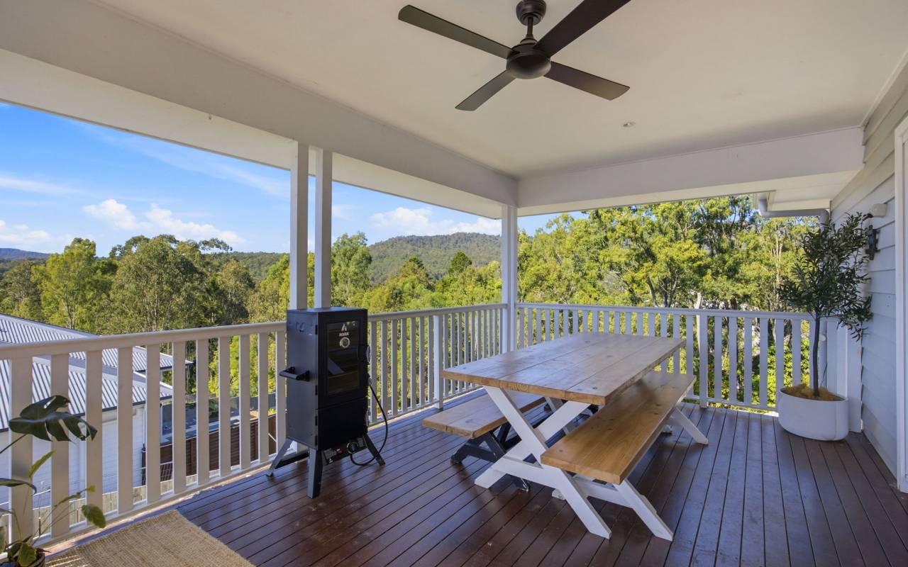 18 Regal Drive, Canungra, QLD 4275 AUSTRALIA