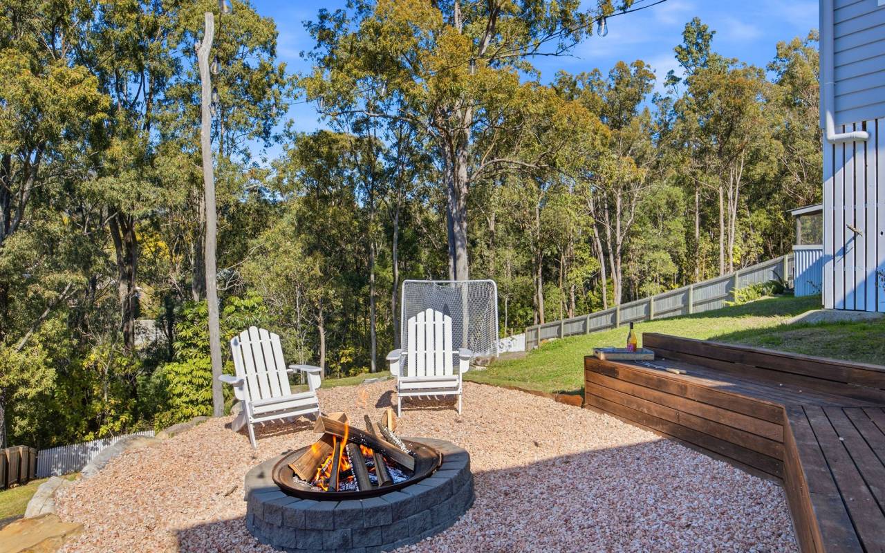 18 Regal Drive, Canungra, QLD 4275 AUSTRALIA